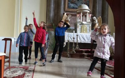 Fociztunk, kézműveskedtünk és a templom kincseit is megismertük