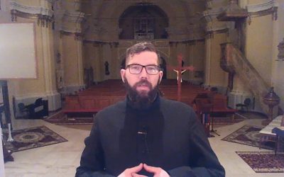 „Üzenet haza…” itthonról – Bobek Tamás atya videós bejelentkezése a templomból