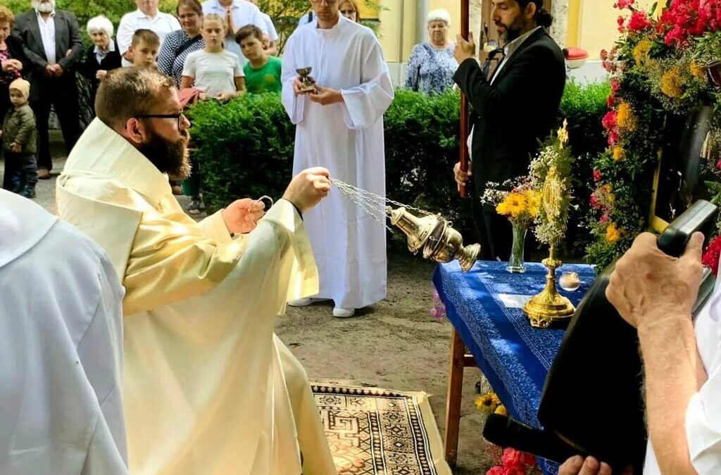 Úrnapját ünnepeltük