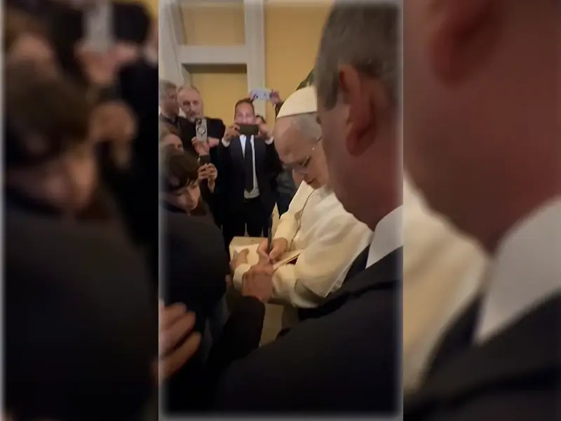 XIV. Leó pápa első lépései