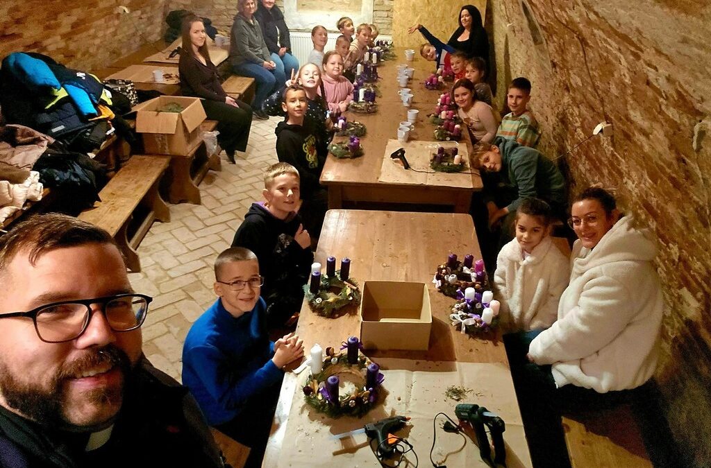 Elkészültek az adventi koszorúk