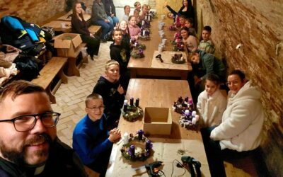 Elkészültek az adventi koszorúk